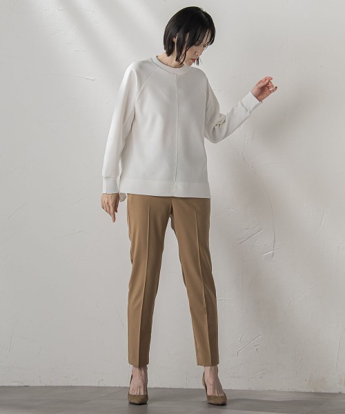 la.f…（ラエフ）の「【WEB限定】"すっきり快適な履き心地"テーパードパンツ≪洗濯機で洗える≫（その他パンツ・レディース・キャメル/ブラック系その他/ブラック・11号/9号/7号）」の6枚目の写真