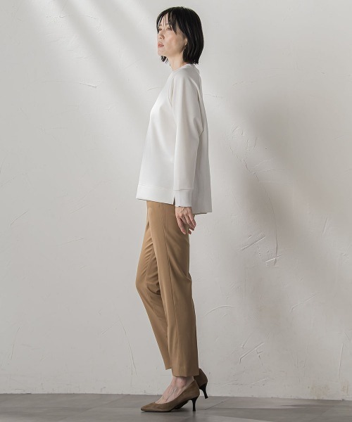 la.f…（ラエフ）の「【WEB限定】"すっきり快適な履き心地"テーパードパンツ≪洗濯機で洗える≫（その他パンツ・レディース・キャメル/ブラック系その他/ブラック・11号/9号/7号）」の8枚目の写真