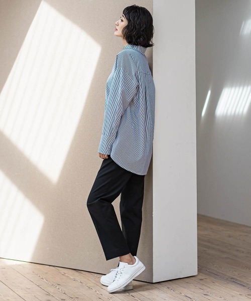 la.f…（ラエフ）の「【WEB限定】"すっきり快適な履き心地"テーパードパンツ≪洗濯機で洗える≫（その他パンツ・レディース・キャメル/ブラック系その他/ブラック・11号/9号/7号）」の21枚目の写真