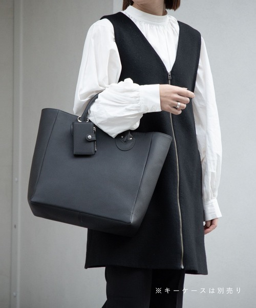 GUIONNET（ギオネ）の「【万能Sサイズ】撥水レザー ハンドバッグ 本革 600g軽量 ギオネ（トートバッグ・レディース・ブラック・FREE）」の6枚目の写真