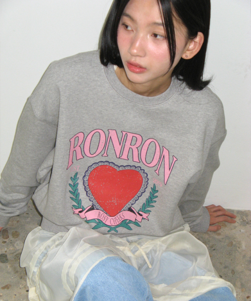 RONRON（ロンロン）の「RONRON HEART LAUREL SWEATSHIRTS GREY（スウェット・レディース・その他・FREE）」の2枚目の写真