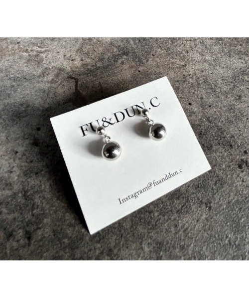 tone（トーン）の「【FU&DUN.C】スモールボールピアス(MA)（ピアス（両耳用）・レディース・シルバー・FREE）」の2枚目の写真