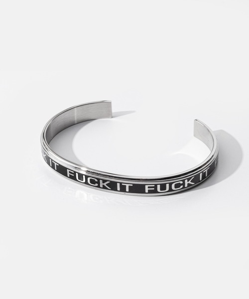 HUF(ハフ)の「HUF MONO BRACELET ハフ モノ メッセージ ブレスレット(ブレスレット・メンズ・シルバー系・FREE)」の2枚目の写真