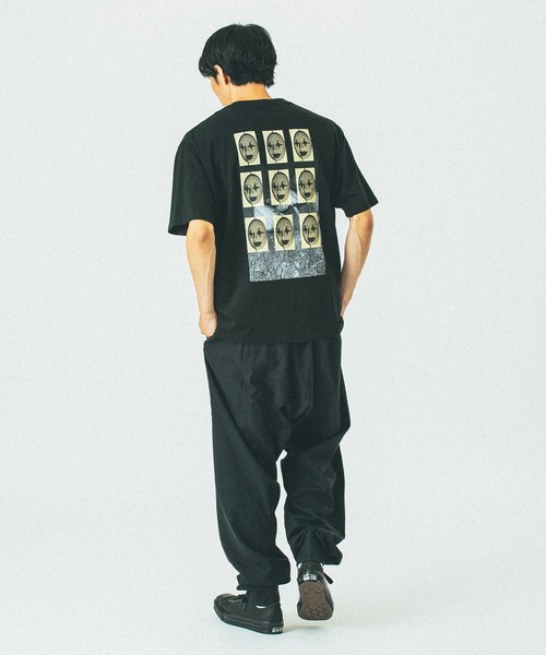 LOOSE JOINTS(ルーズジョインツ)の「LOOSEJOINTS MISHA HOLLENBACH-WHAT DID YOU DO AT THE FOUNTAIN S/S TEE LS25JS001MH(Tシャツ/カットソー・メンズ・ブラック・M/L)」の5枚目の写真