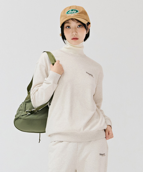 CHASECULT(チェイスカルト)の「レディースエッセンシャルマンツーマンTシャツ-ベージュ(スウェット・レディース・ベージュ・90/85)」の3枚目の写真