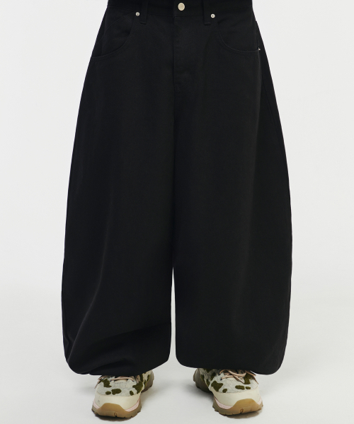 SCALLYWAG（スカリーワグ）の「コットンスイングバルーンフィットパンツ[ブラック]（その他パンツ・レディース・その他・SMALL/MEDIUM/LARGE/X-LARGE）」の2枚目の写真