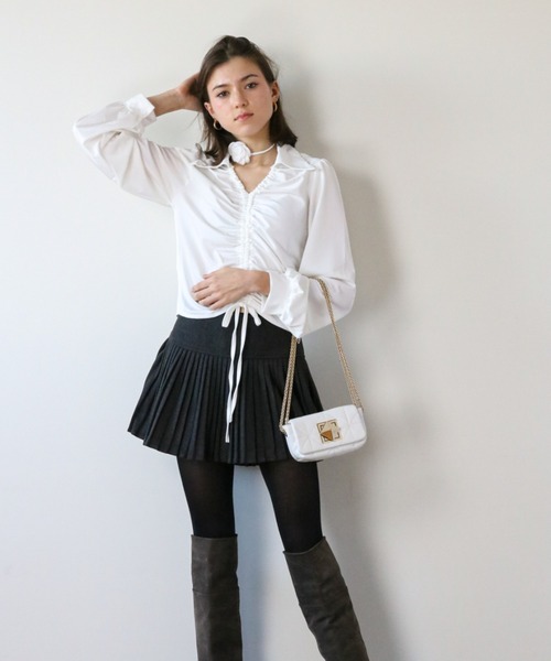 gossip！ロサンゼルス（ゴシップロサンゼルス）の「フロントシャーリング シルキーブラウス（シャツ/ブラウス・レディース・ブラック/ホワイト・M/L/XL）」の3枚目の写真