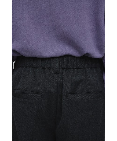 STYLEMIXER(スタイルミキサー)の「タックイージートラウザー(その他パンツ・メンズ・ブラック/ライトブラウン/グレー・MEDIUM/LARGE)」の22枚目の写真