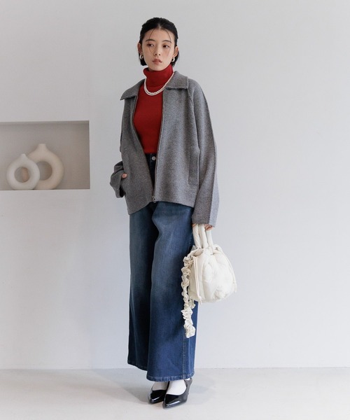 BAYFLOW（ベイフロー）の「[新素材でブラッシュアップ]リブタートルニット（ニット/セーター・レディース・レッド/ブラック/グレイッシュベージュ・MEDIUM/SMALL）」の15枚目の写真