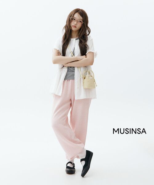 mur(ミュール)の「Maree Bag mini (8color)(メッセンジャーバッグ・レディース・ブラック/ダークブラウン/ブラウン/シルバー/イエロー/アイボリー/Cream/バーガンディー・FREE)」の15枚目の写真