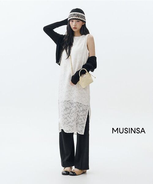 mur(ミュール)の「Maree Bag mini (8color)(メッセンジャーバッグ・レディース・ブラック/ダークブラウン/ブラウン/シルバー/イエロー/アイボリー/Cream/バーガンディー・FREE)」の16枚目の写真