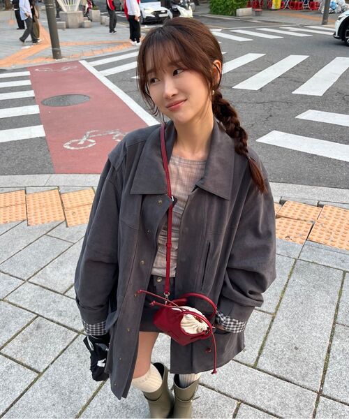 mur(ミュール)の「Maree Bag mini (8color)(メッセンジャーバッグ・レディース・ブラック/ダークブラウン/ブラウン/シルバー/イエロー/アイボリー/Cream/バーガンディー・FREE)」の19枚目の写真