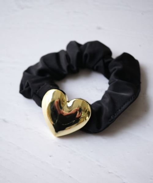Port（ポート）の「【 Port / ポート 】 シルバー＆ゴールド メタルパーツ付 ブラック シュシュ #（ヘアゴム・レディース・シルバー系その他/ゴールド系その他/ブラック/ゴールド/シルバー・FREE）」の5枚目の写真