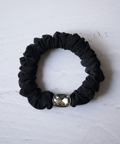 Port（ポート）の「【 Port / ポート 】 シルバー＆ゴールド メタルパーツ付 ブラック シュシュ #（ヘアゴム・レディース・シルバー系その他/ゴールド系その他/ブラック/ゴールド/シルバー・FREE）」の6枚目の写真