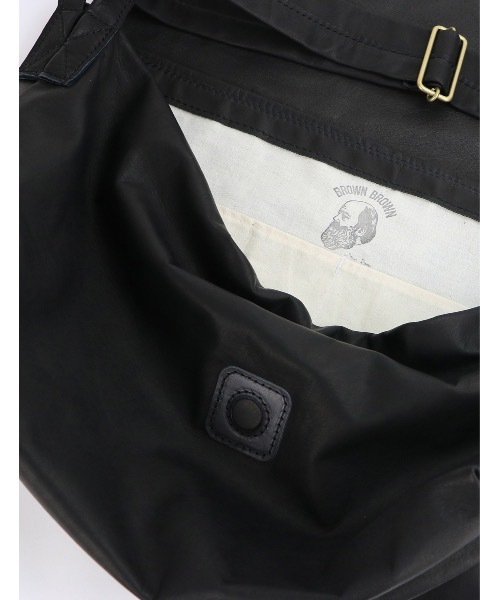 BrownBrown(ブラウンブラウン)の「【BrownBrown】ブラウン・ブラウン/ Shoulder bag -Matte(ショルダーバッグ・メンズ・ブラック/ブラウン・FREE)」の6枚目の写真