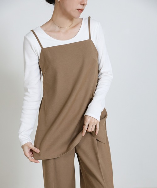 select MOCA(セレクトモカ)の「サイドスリットチュニックキャミソール(キャミソール・レディース・ベージュ/ブラウン/ブラック・FREE)」の3枚目の写真