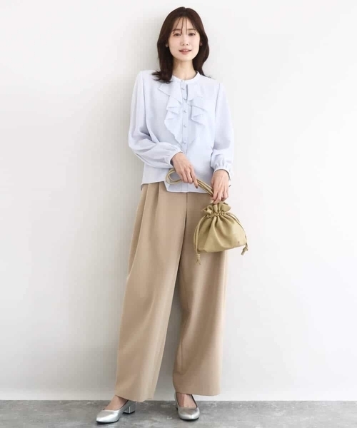 MK MICHEL KLEIN(エムケーミッシェルクラン)の「ラッフルフリルブラウス/洗える(シャツ/ブラウス・レディース・ライトブルー/アイボリー・38)」の9枚目の写真