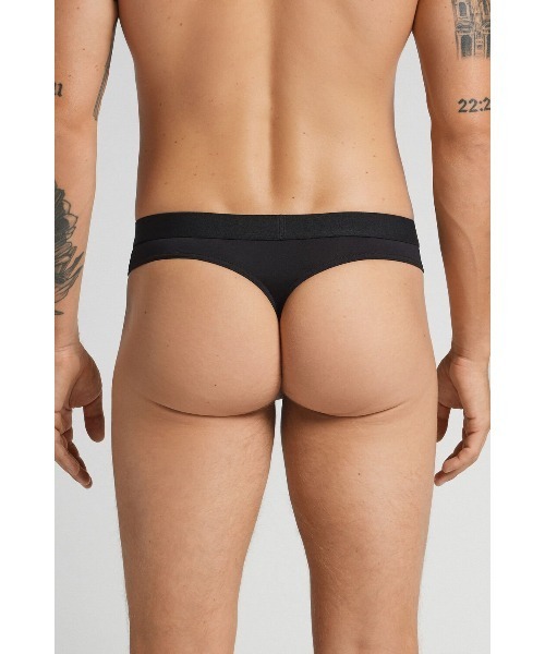 Intimissimi（インティミッシミ）の「マイクロファイバー ロゴ入りソング（ブリーフ・メンズ・ブラック・M/L/S）」の3枚目の写真