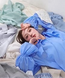 en CAnAF（エンカナフ）の「【顔まわり華やぐ】フリルブラウス レディース 通勤 春（シャツ/ブラウス）」