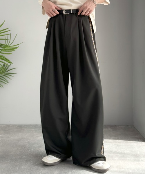 Java（ジャバ）の「《JaVaジャバコラボ》サイドラインで魅せる。裾ドロスト付き ジャカードブレード ツータックスラックス（スラックス・メンズ・グレー/ブラック・MEDIUM/LARGE/SMALL）」の3枚目の写真