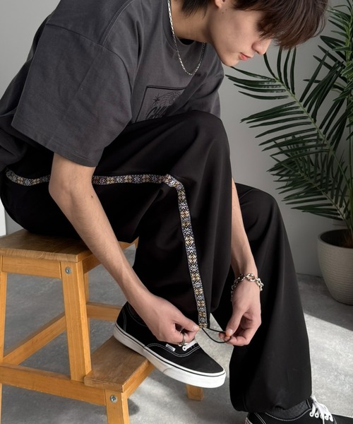 Java（ジャバ）の「《JaVaジャバコラボ》サイドラインで魅せる。裾ドロスト付き ジャカードブレード ツータックスラックス（スラックス・メンズ・グレー/ブラック・MEDIUM/LARGE/SMALL）」の8枚目の写真