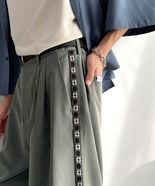 Java（ジャバ）の「《JaVaジャバコラボ》サイドラインで魅せる。裾ドロスト付き ジャカードブレード ツータックスラックス（スラックス・メンズ・グレー/ブラック・MEDIUM/LARGE/SMALL）」の12枚目の写真