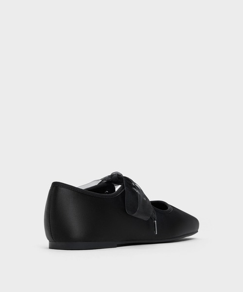 CHARLES & KEITH(チャールズ & キース)の「Camila カミラ スクエアメリージェーンフラット(パンプス・レディース・ライトブルー/ブラック系その他2・23.5cm/23cm/22.5cm/25.5cm/25cm/24.5cm)」の4枚目の写真
