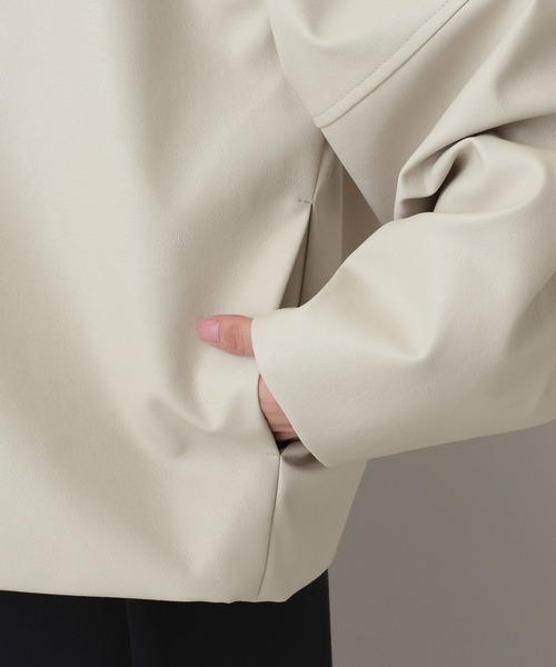 A part by（アパートバイ）の「Fレザースタンドブルゾン（ブルゾン・レディース・アイボリー/ブラック・FREE）」の21枚目の写真