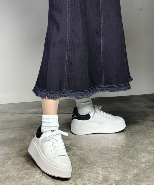 ASH(アッシュ)の「ASH/アッシュ【MOBY STUDS】厚底スタッズスニーカー ホワイトスニーカー ボリュームソール 6cmヒール(スニーカー・レディース・ホワイト×ブラック・35/36/37/38/39/40)」の8枚目の写真