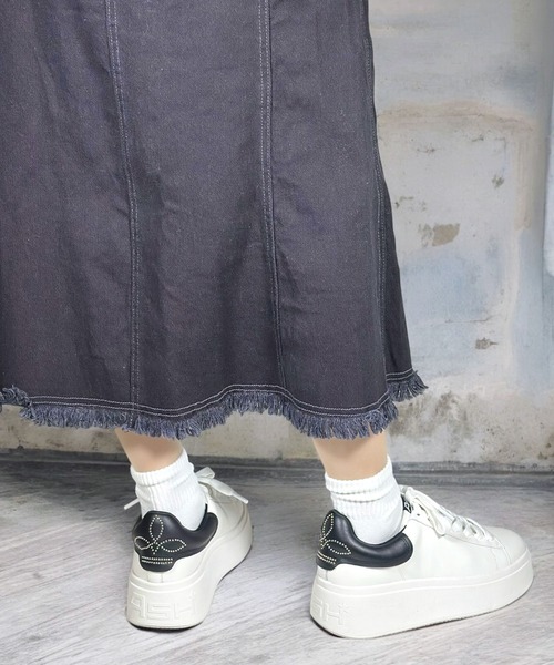 ASH(アッシュ)の「ASH/アッシュ【MOBY STUDS】厚底スタッズスニーカー ホワイトスニーカー ボリュームソール 6cmヒール(スニーカー・レディース・ホワイト×ブラック・35/36/37/38/39/40)」の9枚目の写真