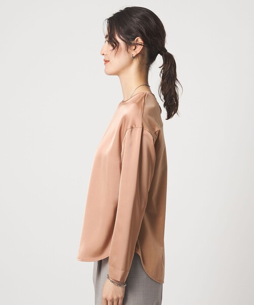 green label relaxing（グリーンレーベルリラクシング）の「サテン ドッキング ラウンドヘム プルオーバー カットソー（Tシャツ/カットソー・レディース・オフホワイト/ネイビー/オレンジ・FREE）」の17枚目の写真