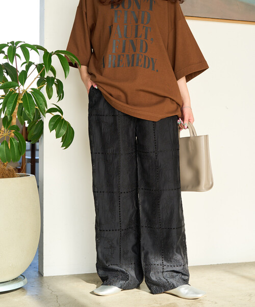 限定展開 パッチワーク風 総刺繍 ルーズパンツ(セットアップ対応