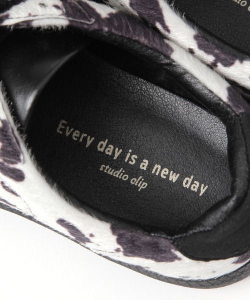 studio CLIP（スタディオクリップ）の「軽らくコンビスニーカー（スニーカー・レディース・ホワイト/ブラウン/ブラック・MEDIUM/LARGE）」の11枚目の写真