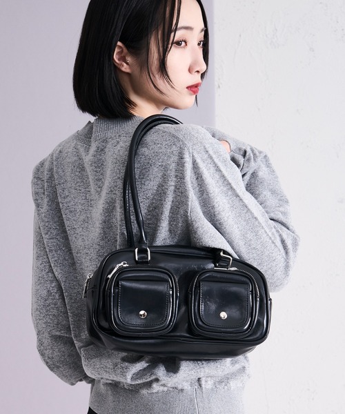 Ellno Loset(エルノロゼット)の「2ポケットラウンドショルダーバッグ(ショルダーバッグ・メンズ・シルバー/ブラック・FREE)」の4枚目の写真