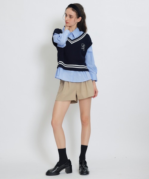 REDYAZEL（レディアゼル）の「カレッジライクラインベスト×シャツブラウス（ニット/セーター・レディース・ホワイト/グレー/イエロー/ネイビー・FREE）」の13枚目の写真