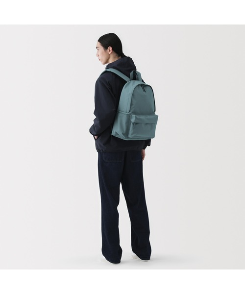 無印良品(ムジルシリョウヒン)の「肩の負担を軽くする 撥水 リュックサック(バックパック/リュック・レディース・グレー/ライトグリーン/ブルー系・FREE)」の19枚目の写真