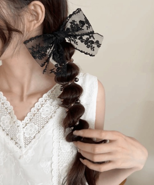 SHEPP（シープ）の「【26年春夏新作】【2点セット】レースリボンコイルアップ（ヘアピン・レディース・ホワイト/ブラック・F）」の2枚目の写真