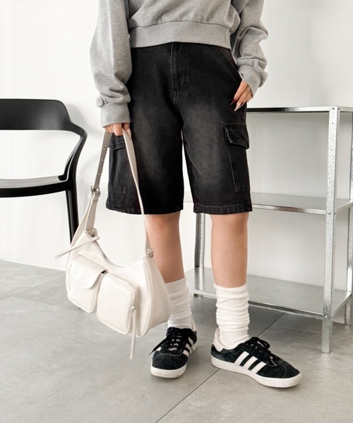 WEGO（ウィゴー）の「WEGO/立体ポケットハトメベルトバッグ（ショルダーバッグ・レディース・ブラウン/ホワイト/ブラック・FREE）」の4枚目の写真