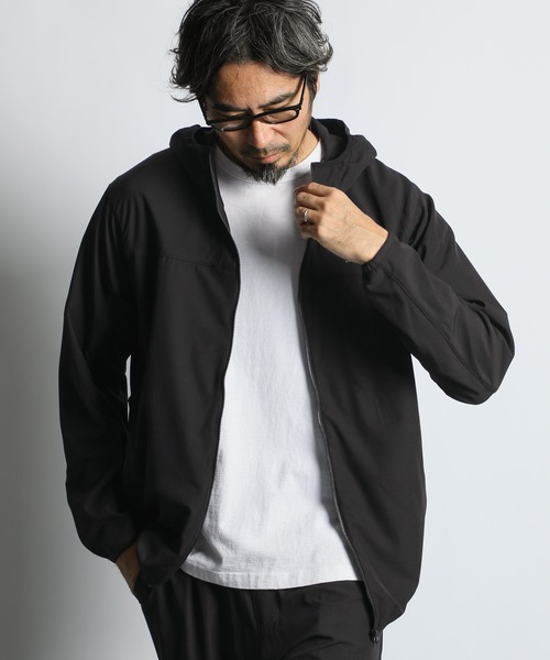 The DUFFER of ST.GEORGE（ザダファーオブセントジョージ）の「〔BLACK LABEL〕4WAY STRETCH HOODED BLOUSON：セットアップ対応 ストレッチ フーデッドブルゾン（ブルゾン・メンズ・チャコールグレー/ブラック・SMALL/MEDIUM/LARGE/X-LARGE）」の11枚目の写真