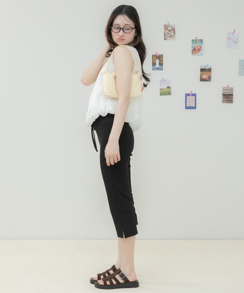 HEILIS(ヘイリス)の「シアーワッシャーバルーンノースリーブブラウス / ノースリーブブラウス シアーブラウス バルーントップス ギャザーブラウス ワッシャー加工 軽量トップス ノースリーブトップス ふんわりブラウス 夏トップス 韓国ファッション カジュアル フェミニン(シャツ/ブラウス・レディース・ブラック/オフホワイト/ブルー・FREE)」の18枚目の写真