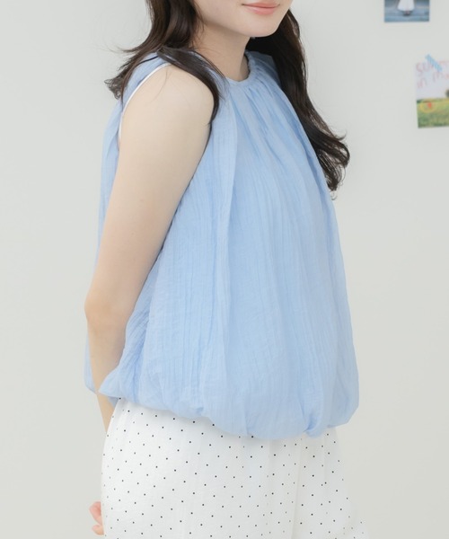 HEILIS(ヘイリス)の「シアーワッシャーバルーンノースリーブブラウス / ノースリーブブラウス シアーブラウス バルーントップス ギャザーブラウス ワッシャー加工 軽量トップス ノースリーブトップス ふんわりブラウス 夏トップス 韓国ファッション カジュアル フェミニン(シャツ/ブラウス・レディース・ブラック/オフホワイト/ブルー・FREE)」の20枚目の写真