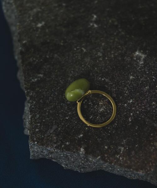SMELLY(スメリー)の「SMELLY so’ oval yellow jade ring(リング・レディース・ゴールド系その他・11)」の2枚目の写真