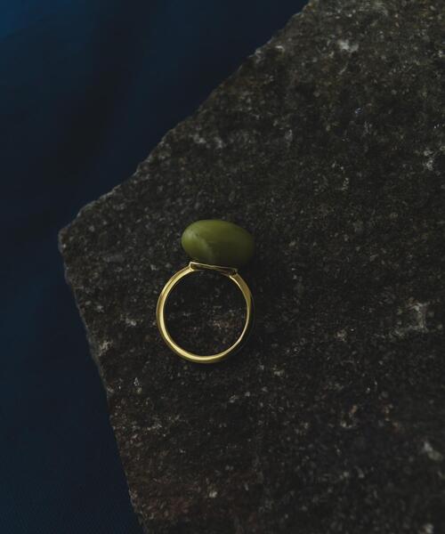 SMELLY(スメリー)の「SMELLY so’ oval yellow jade ring(リング・レディース・ゴールド系その他・11)」の3枚目の写真