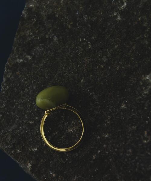 SMELLY(スメリー)の「SMELLY so’ oval yellow jade ring(リング・レディース・ゴールド系その他・11)」の4枚目の写真