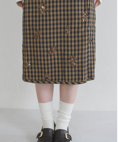 31 Sons de mode(トランテアン ソン ドゥ モード)の「ビジューフラワー刺繍チェックミニスカート(スカート・レディース・ブラウン・S/M)」の12枚目の写真