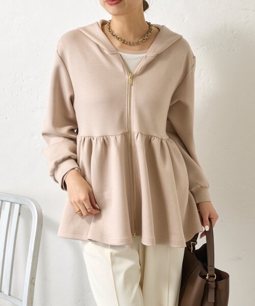 Jena espace merveilleux（ジェナ　エスパスメルヴェイユ）の「【体型カバー◎】ペプラムパーカー（Tシャツ/カットソー・レディース・ライトグレー/ベージュ/ブラック・FREE）」の3枚目の写真