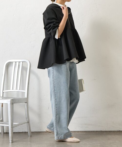 Jena espace merveilleux（ジェナ　エスパスメルヴェイユ）の「【体型カバー◎】ペプラムパーカー（Tシャツ/カットソー・レディース・ライトグレー/ベージュ/ブラック・FREE）」の8枚目の写真