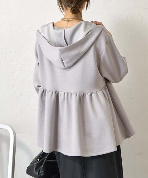 Jena espace merveilleux（ジェナ　エスパスメルヴェイユ）の「【体型カバー◎】ペプラムパーカー（Tシャツ/カットソー・レディース・ライトグレー/ベージュ/ブラック・FREE）」の22枚目の写真