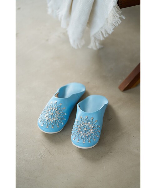 collex（コレックス）の「ビーズバブーシュ 羊革 モロッコ製 スリッパ ルームシューズ 室内履き（ルームシューズ/スリッパ・レディース・イエロー/ブルー系その他・フリー）」の5枚目の写真