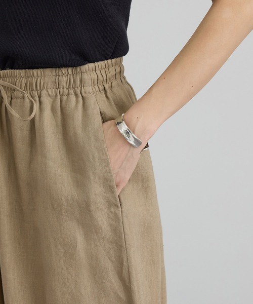 SALON adam et rope'(サロン アダム エ ロペ)の「【WEB限定】ヨーロピアンリネンリラクシーワイドパンツ(その他パンツ・レディース・チャコールグレー/ブルー系その他4/ベージュ・M/S)」の14枚目の写真